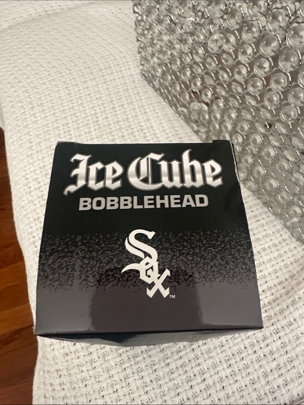 New in box Ice Cube Collectible Bobblehead Chicago white Sox - Picture 2 of 4